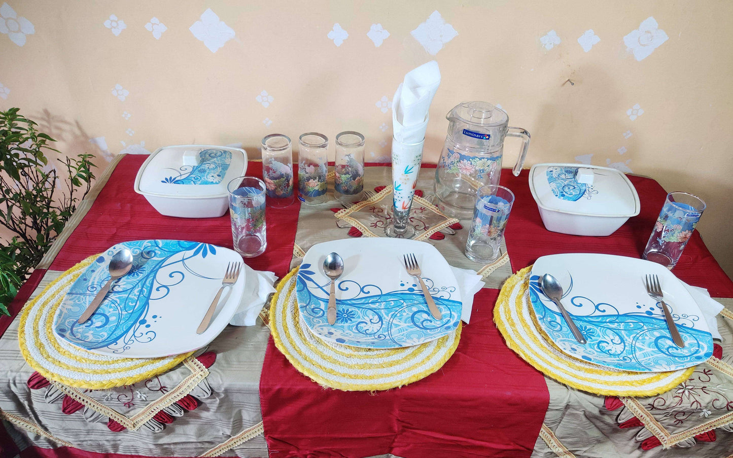 White & Yellow Dinning Table Placemat (Set of 4)