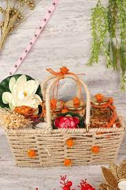 Ditch the Cellophane, Embrace the Wow: Jute Baskets for Gift Hampers that Steal the Show