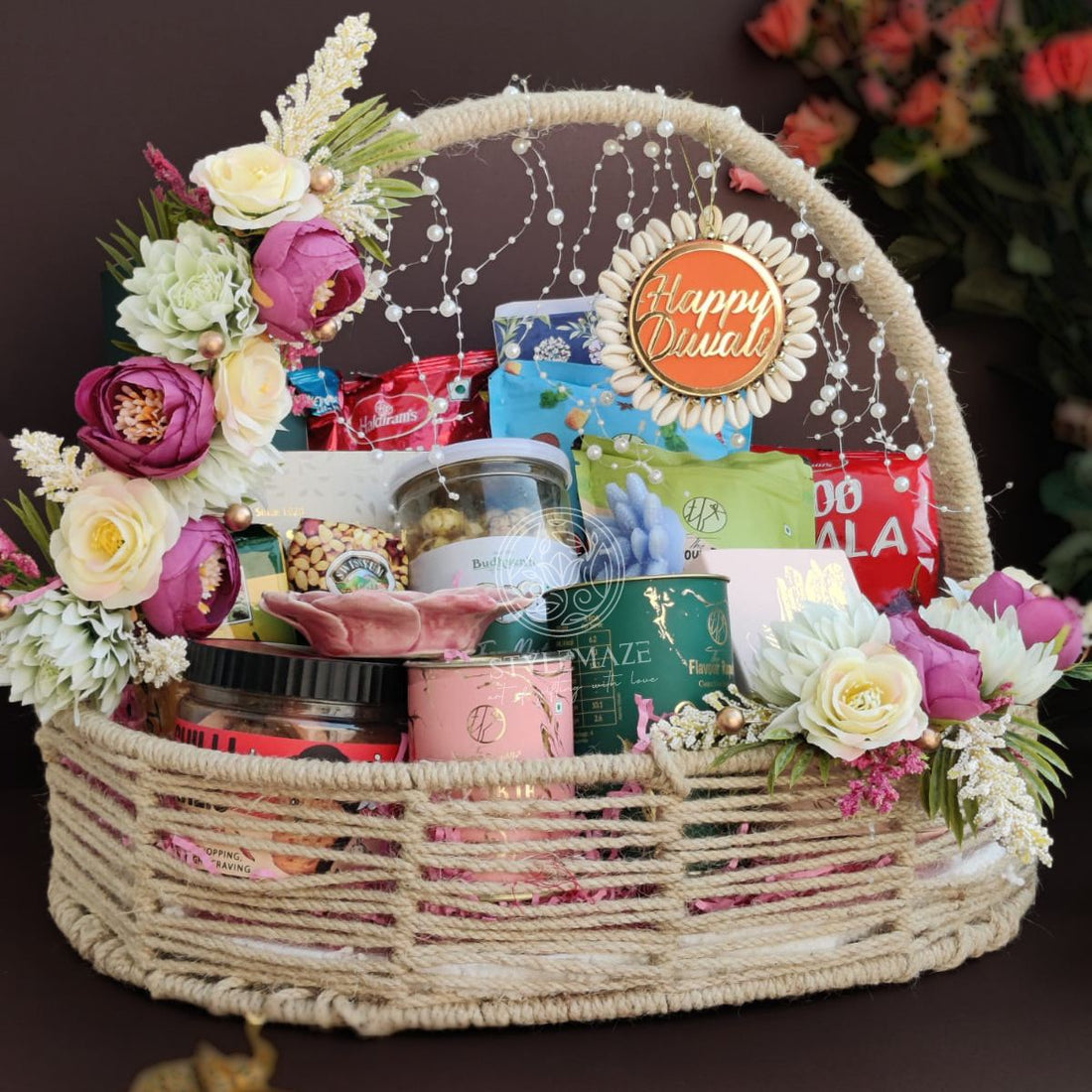 Luxury Wedding Gift Ideas for Close Friends and Family